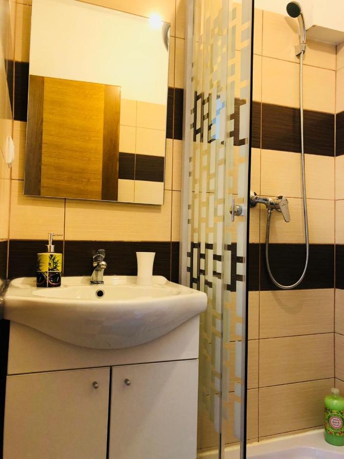 Rooms For Two With Private Bathroom Near Split Center Zewnętrze zdjęcie